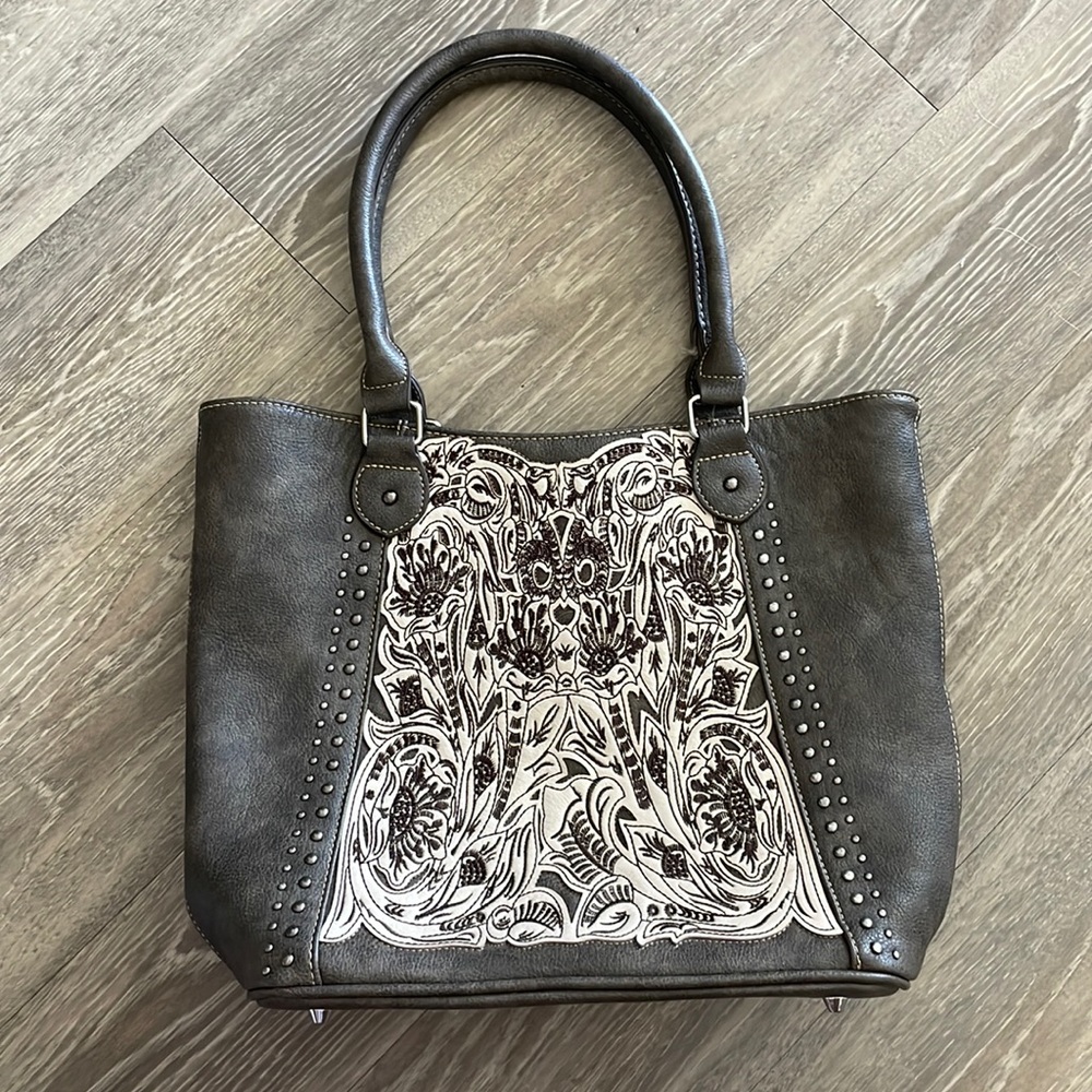 Leather wild wear embroidered boho purse